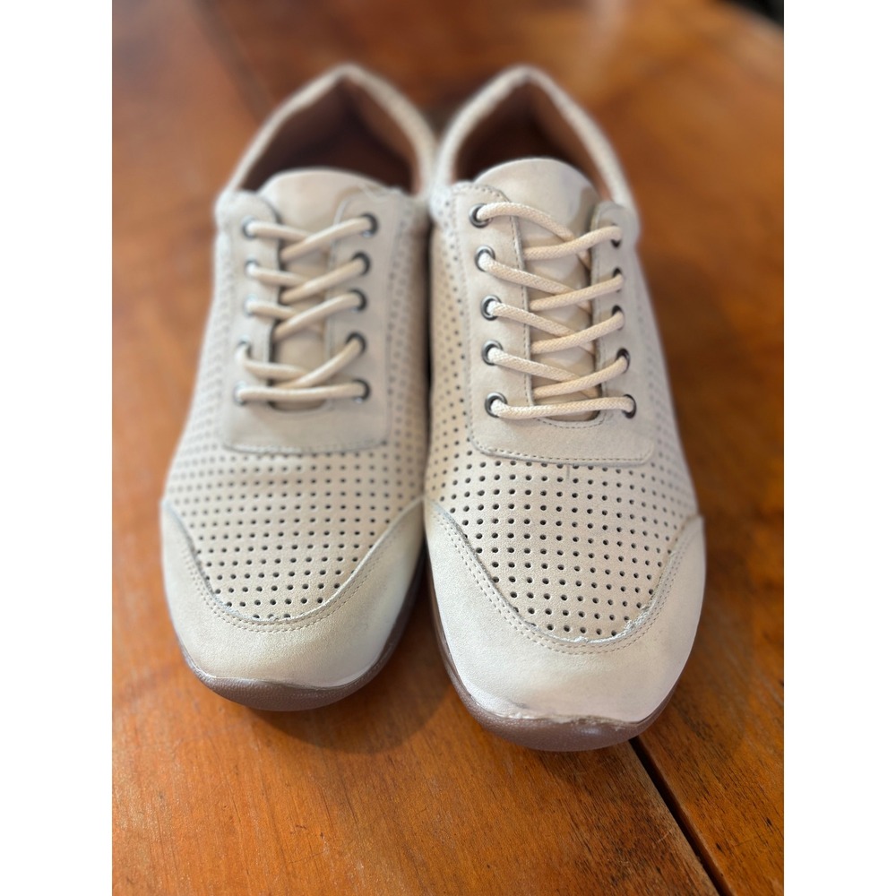 David Tate Sneakers Women's Off-White Perforated Leather Lace Up Comfort Shoes - Picture 2 of 7